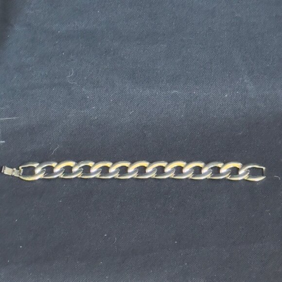 Men's Stainless Steel Cuban Link Bracelet 8.5 Inches Polished Silver Tone - Picture 4 of 10